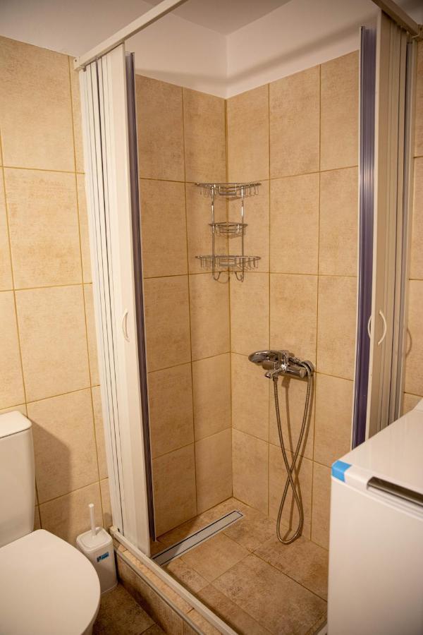 White Heaven Apartment Lakkion Ngoại thất bức ảnh